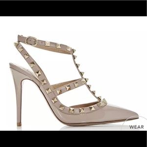 Valentino Garavani
Rockstud T Strap High Heel Pump